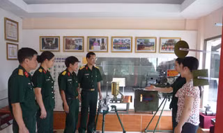 Bàn tay vàng lính tăng