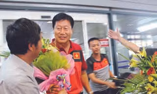 Bóng đá nữ giành thắng lợi, VFF hứa đầu tư