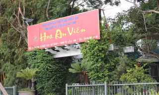 Cận cảnh Khu liên hợp thể thao quốc gia Mỹ Đình bị 'xẻ thịt' cho thuê tùm lum