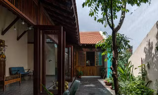 Ấn tượng ngôi nhà 3 gian 2 trái đậm nét xưa cũ nhưng không lỗi thời ở Đồng Tháp