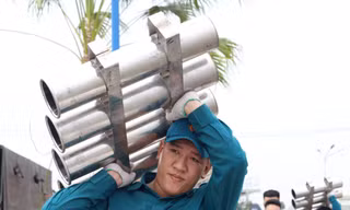 Nhìn gần trận địa pháo hoa trên sà lan 'có một không hai' ở Cần Thơ