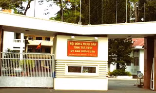 Chủ tịch tỉnh Trà Vinh: 'Tránh việc thích thì trình nhanh, không thích thì trì trệ' 