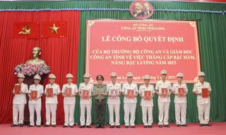 Công bố quyết định của Bộ trưởng Bộ Công an tại Vĩnh Long