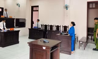 Chiếm đoạt tiền của 162 người, nữ chủ hụi lĩnh 18 năm tù