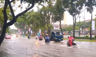 Cần Thơ ngập diện rộng, triều cường dự báo tái lập mức kỷ lục