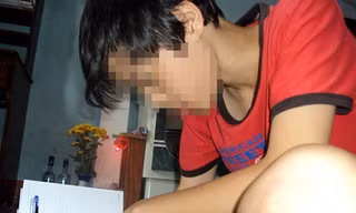 Mù chữ vẫn lên lớp bảy