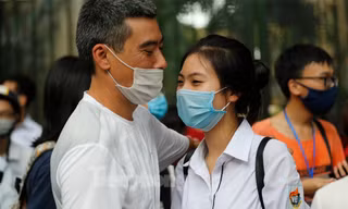 Giáo sư Nguyễn Lộc bàn về điểm cao 'chót vót' vẫn trượt đại học