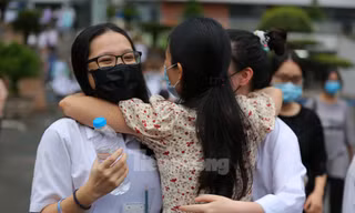 Kết quả thi tốt nghiệp THPT đợt 2: Ngữ Văn 'trắng' điểm 10 