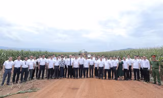 Lớp cán bộ quy hoạch Ủy viên Ban Chấp hành Trung ương Đảng khóa XIV thực tế tại Nghệ An