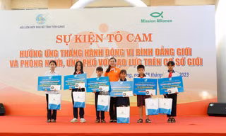 'Tô cam' hưởng ứng hành động vì bình đẳng giới