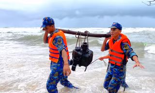Mưa to, sóng lớn làm sạt lở nhiều khu vực bờ biển ở Phú Quốc