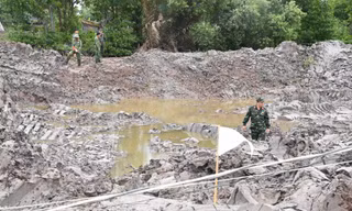 Phát hiện xác máy bay Mỹ dưới ao tôm ở Trà Vinh