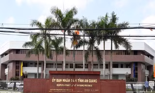An Giang kiểm điểm 29 tập thể, 126 quan chức liên quan vi phạm về đất, cát