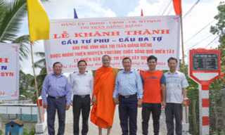 Anh Thiện làm việc thiện 