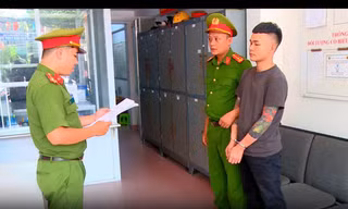 Tạm giữ đối tượng hành hung nhân viên y tế 