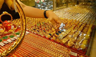 Giá vàng bất ngờ tăng 300.000 đồng/lượng. ảnh minh hoạ 