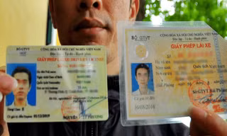 Bộ Tài chính đề xuất giảm phí cấp, đổi giấy phép lái xe trực tuyến. (Ảnh minh hoạ, ST). 