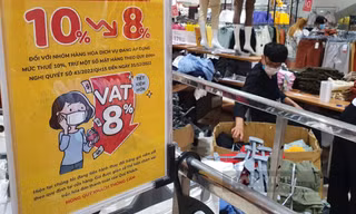 VCCI đề xuất nâng ngưỡng doanh thu chịu thuế VAT của hộ kinh doanh. (Ảnh minh họa). 