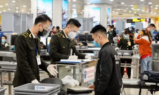 Bộ Tài chính lập tổ công tác chống hàng lậu qua đường hàng không. Ảnh minh hoạ 