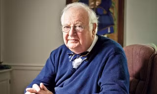 Chủ nhân giải Nobel Kinh tế 2015, giáo sư Angus Deaton