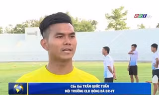 Trần Quốc Tuấn bị cấm tham gia các hoạt động bóng đá vì hành vi đuổi đánh trọng tài.