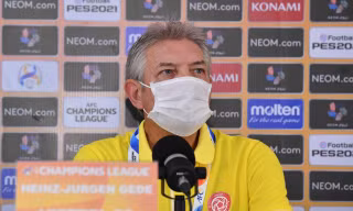 GĐKT Jurgen Gede cho biết Viettel sẽ hướng tới kết quả tốt trước FC Kaya của Philippines trong trận đấu ngày mai. (ảnh Hà Phạm)