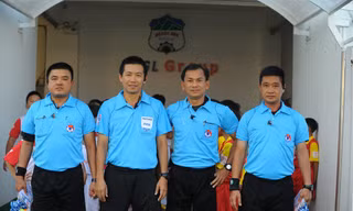 Tổ trọng tài điều khiển trận đấu HAGL-Thanh Hóa. Ảnh: Zing.