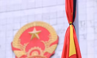 Treo cờ rủ, không tổ chức hoạt động vui chơi công cộng trong hai ngày Quốc tang