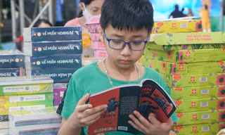 Truyện Nguyễn Nhật Ánh cạnh tranh với sách thiếu nhi ngoại 