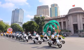 Lan tỏa thông điệp 'Sống chill - Thanh toán chất' trên đường phố Hà Nội