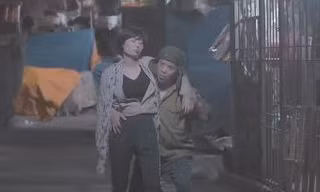 'Cuộc đời vẫn đẹp sao' tập 11: Luyến (Thanh Hương) say rượu, bị quấy rối