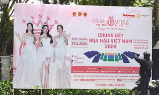 Huế như khoác lên chiếc áo mới