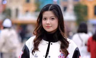Mặc đẹp đi xem NSND Tự Long và 32 anh tài
