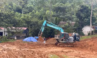 Khởi công xây dựng khu tạm cư cho người dân Làng Nủ