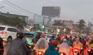 Ám ảnh kẹt xe trên 'tuyến huyết mạch' kết nối TP.HCM và Bình Dương
