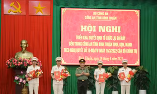 Công bố quyết định của Bộ Công an về tổ chức bộ máy Công an Bình Thuận