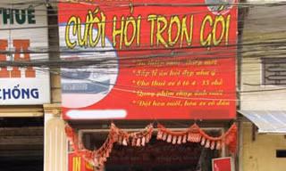 Thuê 'bố mẹ giả' để đám cưới trọn vẹn