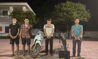 Bắt ổ nhóm trộm cáp chống sét của 31 trạm viễn thông, bán sắt vụn lấy tiền mua ma tuý