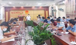 Loạt lãnh đạo phường tại Nghệ An bị kỷ luật vì ca nhiễm COVID-19 cộng đồng