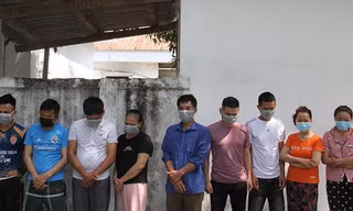 Hàng chục cảnh sát bao vây sới bạc nhiều giang hồ cộm cán tại Nghệ An