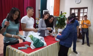 Hai huyện ở Nghệ An báo cáo Bộ Công an về hoạt động từ thiện của ca sỹ Thuỷ Tiên 