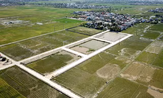 Kế toán xã trúng 23 lô đất bị phê bình, rút kinh nghiệm