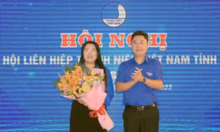 Chị Nguyễn Thị Phương Thúy được bầu làm Chủ tịch Hội LHTN Việt Nam tỉnh Nghệ An khóa VI