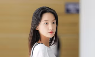 Bí ẩn lớn nhất của phim "Đi Giữa Trời Rực Rỡ" cuối cùng đã được giải đáp