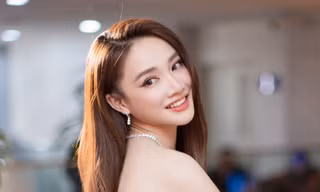 Nhã Phương lộ diện sau tin vui mang thai, từ vóc dáng đến trang phục đều gây ngạc nhiên