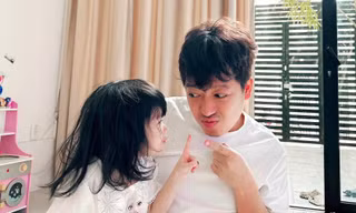 Xinh giống mẹ Nhã Phương nhưng bé Destiny lại có đặc điểm y hệt Trường Giang