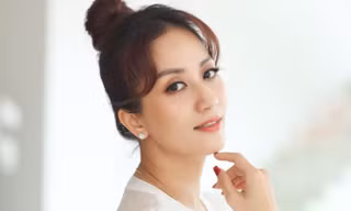 Sau màn khóc lóc giữa đêm, Khánh Thi lại khiến dân tình sửng sốt với chuỗi hành động này