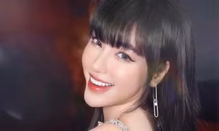 'Sốc nặng' với diện mạo thực sự của mỹ nhân ngực khủng Elly Trần: Có xinh đẹp như xưa?