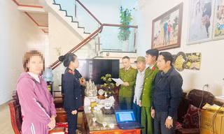 Cơ quan Công an thực hiện thủ tục đối với bị can.