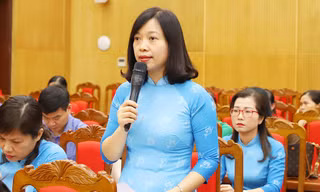 Bí thư Tỉnh ủy Bắc Giang tiếp xúc, đối thoại với cử tri nữ về bình đẳng giới